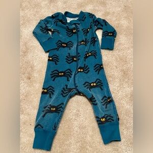 Hanna Andersson Spider Pajamas 6-12 Month